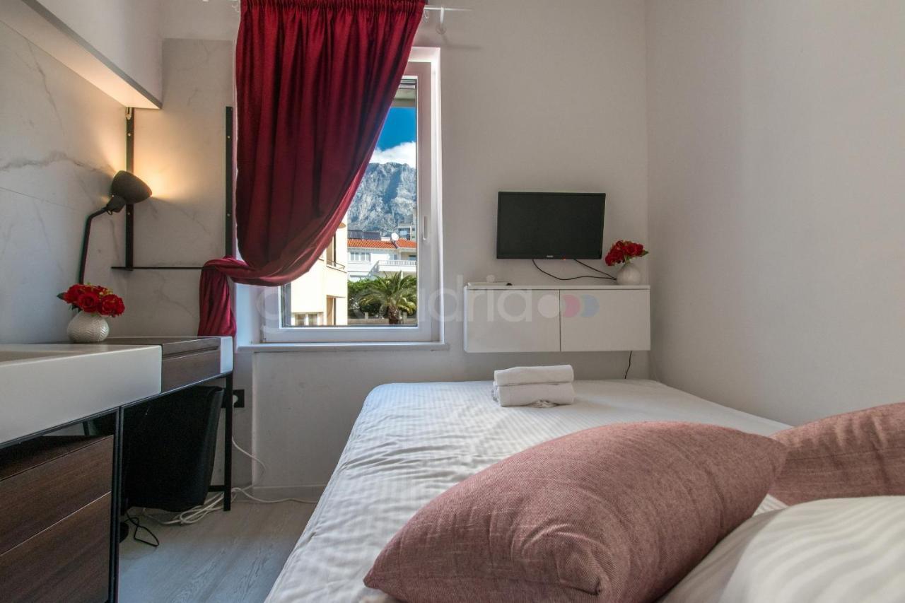 Beachfront Deluxe B&B Makarska Exterior foto